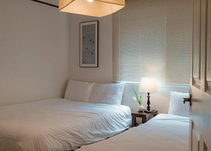 Entire Home, 3 Queen Beds, Easy Access To Gwangjang Market, Ddp, Myeongdong アパート ソウル特別市