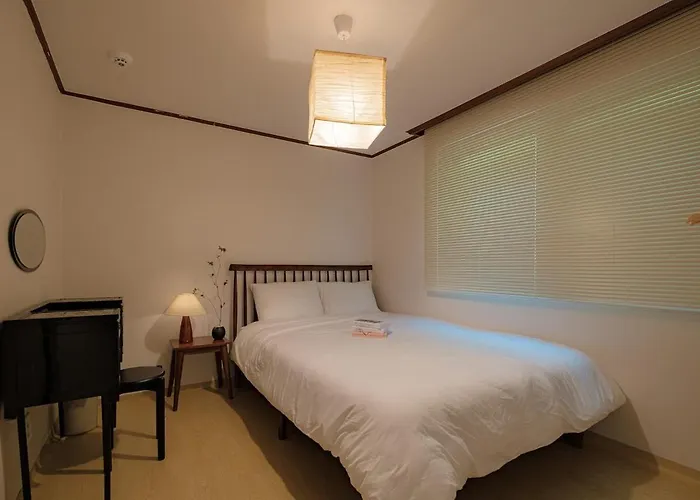 Entire Home, 3 Queen Beds, Easy Access To Gwangjang Market, Ddp, Myeongdong アパート ソウル特別市