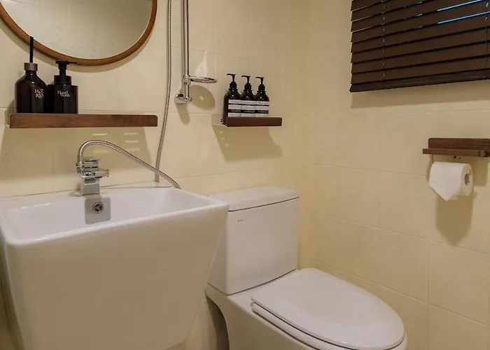 Entire Home, 3 Queen Beds, Easy Access To Gwangjang Market, Ddp, Myeongdong * ソウル特別市