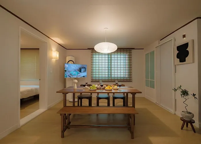 アパート Entire Home, 3 Queen Beds, Easy Access To Gwangjang Market, Ddp, Myeongdong