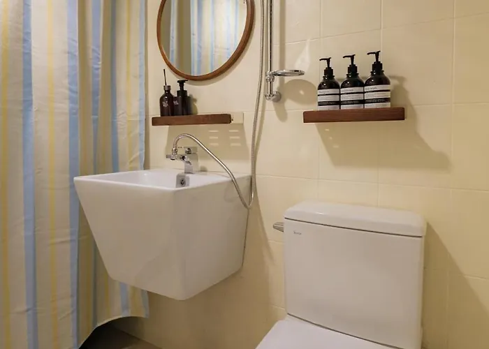 Entire Home, 3 Queen Beds, Easy Access To Gwangjang Market, Ddp, Myeongdong * ソウル特別市