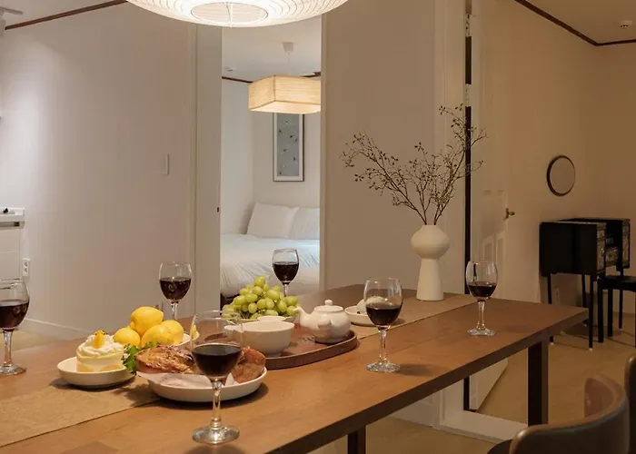 Entire Home, 3 Queen Beds, Easy Access To Gwangjang Market, Ddp, Myeongdong